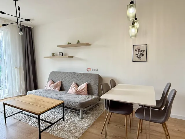 Kiadó lakás Székesfehérvár, Víziváros 44 nm