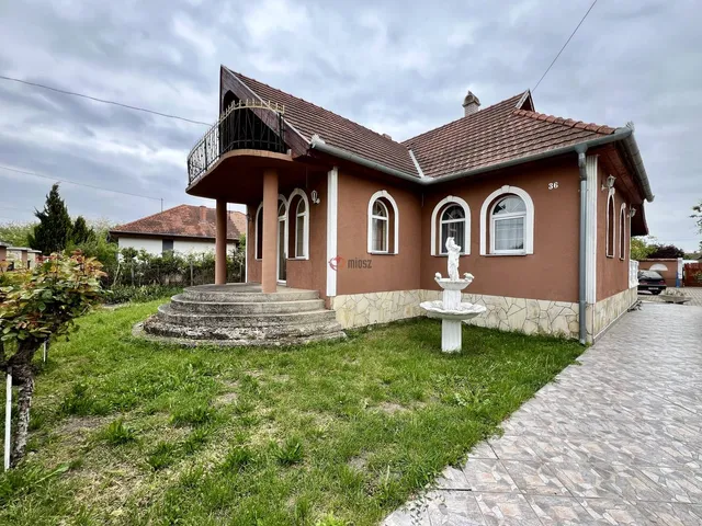Eladó ház Sárbogárd 140 nm