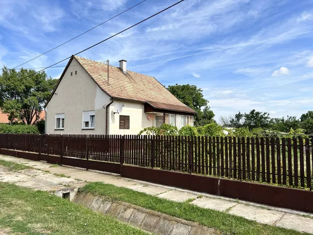 Eladó ház Mátyásdomb 88 nm