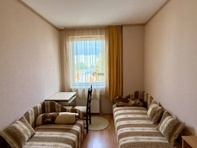 Kiadó lakás Székesfehérvár, Huszár utca 45 nm