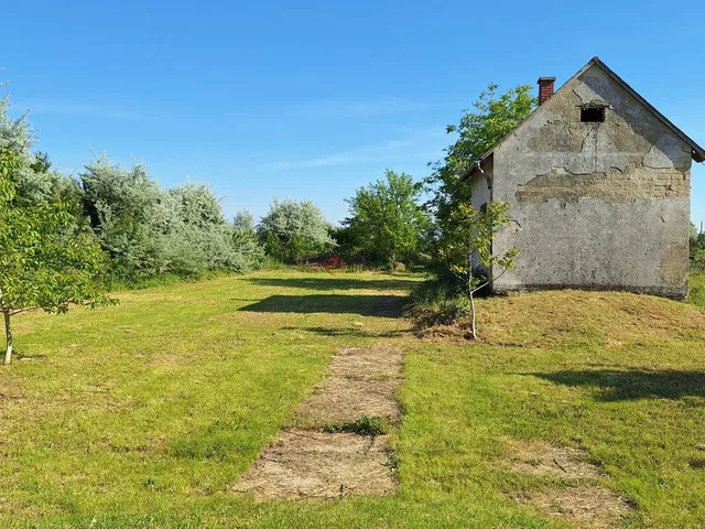 Eladó telek Székesfehérvár, Feketehegy, Hernád utca 5156 nm