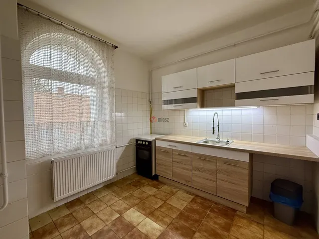 Kiadó lakás Székesfehérvár, Belváros 38 nm