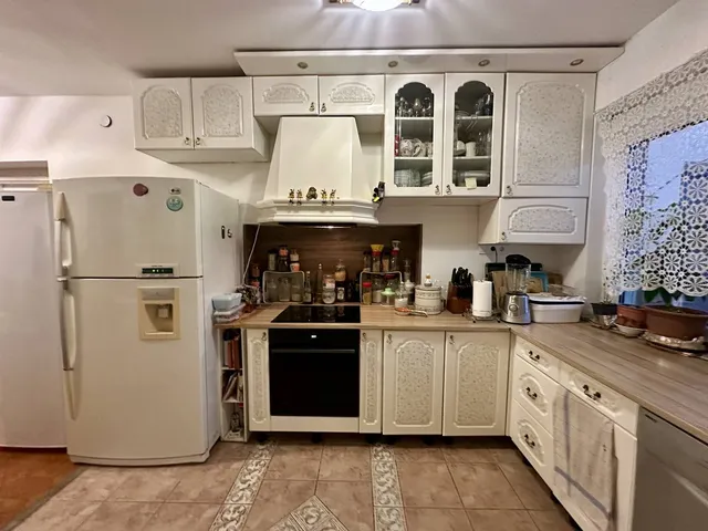 Eladó ház Székesfehérvár, Maroshegy 380 nm
