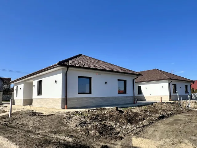 Eladó ház Dunaföldvár 160 nm