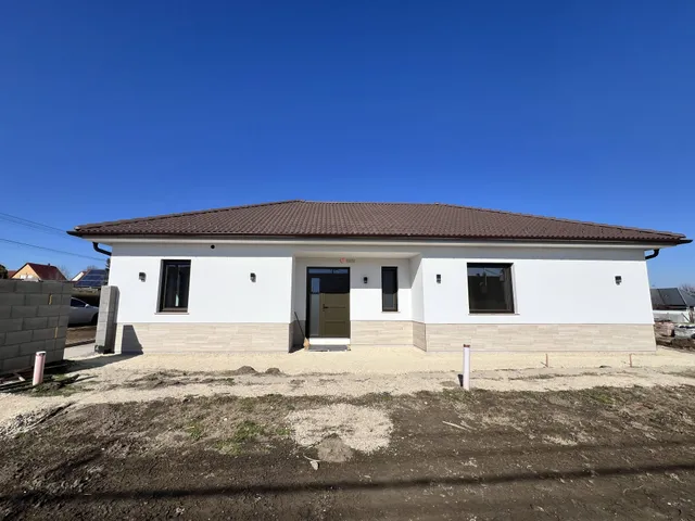 Eladó ház Dunaföldvár 160 nm