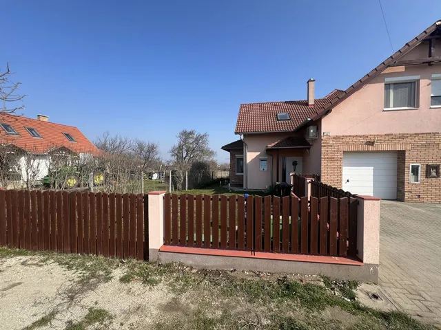 Eladó ház Sárszentmihály, Babits Mihály 124 nm