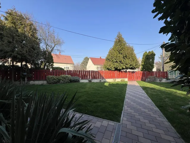 Eladó ház Székesfehérvár, Fecskepart 115 nm