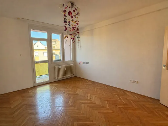 Kiadó lakás Székesfehérvár, Belváros 56 nm