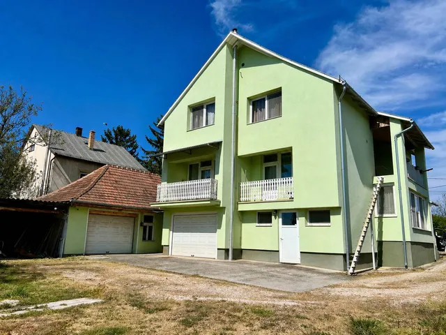 Eladó ház Polgárdi 235 nm