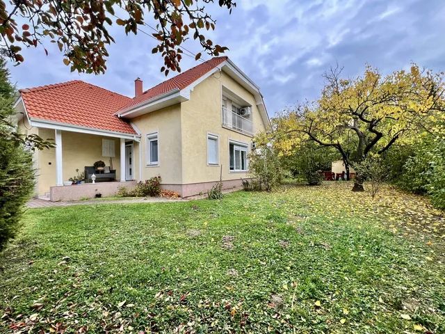 Eladó ház Székesfehérvár, Öreghegy 180 nm