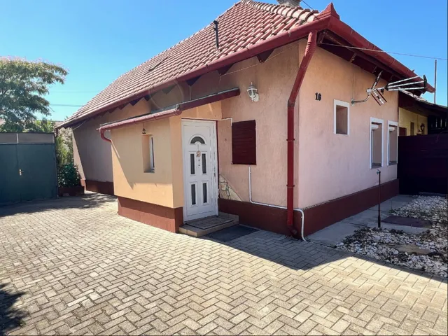 Eladó ház Kápolnásnyék 62 nm