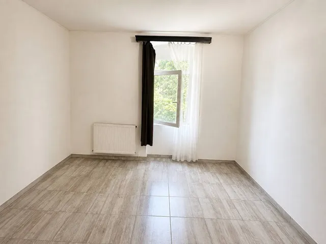 Eladó ház Káloz, Szt. István tér 134 nm