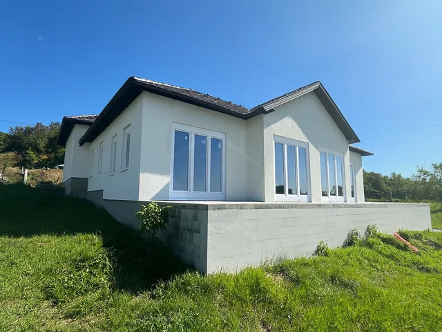 Eladó ház Szada 150 nm
