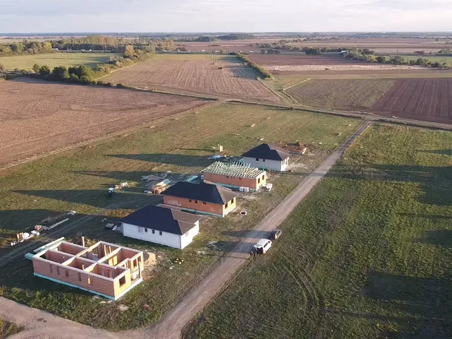 Eladó ház Gyöngyöshalász 93 nm