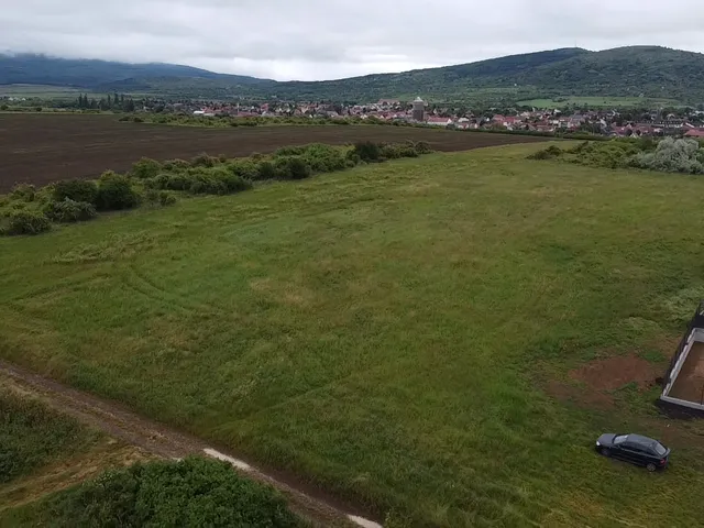 Eladó telek Gyöngyös, Dél-Kálváriapart 7500 nm