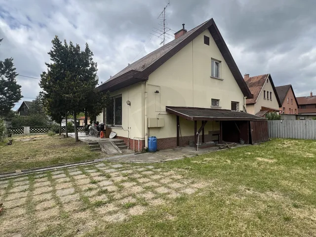 Eladó ház Isaszeg 200 nm