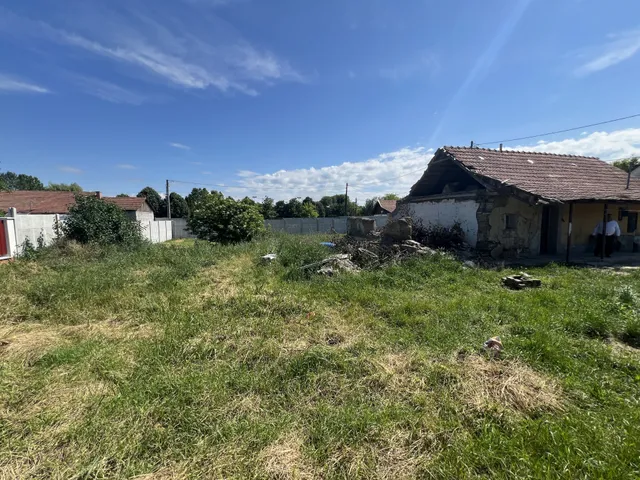 Eladó ház Jászfényszaru 45 nm