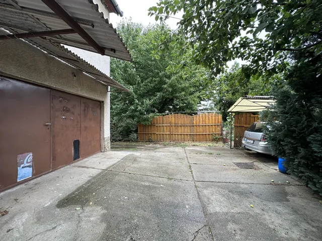 Eladó ház Isaszeg 197 nm