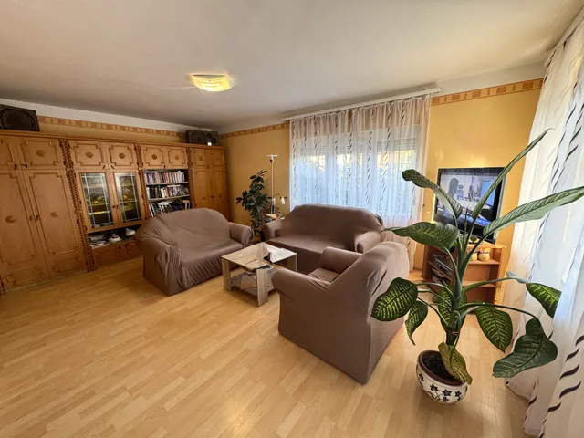 Eladó ház Gödöllő, Blaha 268 nm