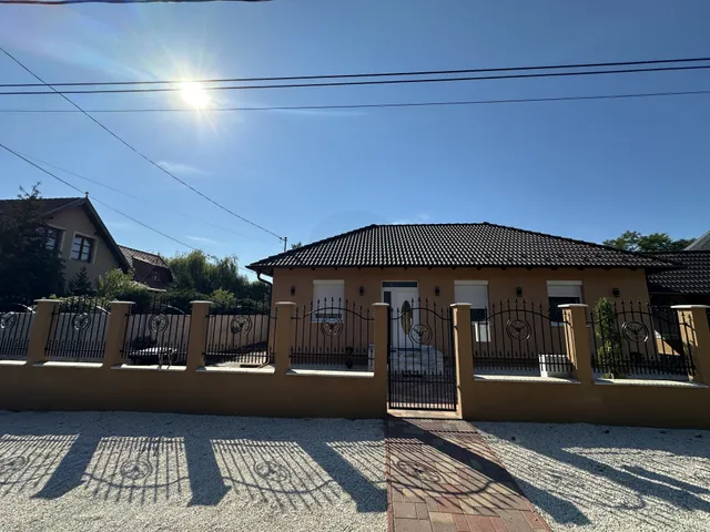 Eladó ház Veresegyház, Ligetek 108 nm