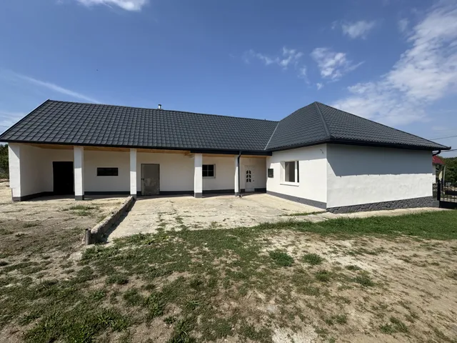 Eladó ház Vácszentlászló 120 nm