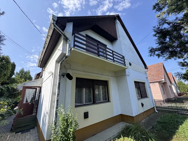 Eladó ház Jászárokszállás 196 nm