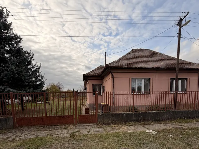 Eladó ház Lőrinci 80 nm
