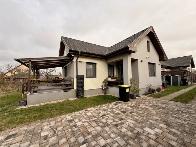 Eladó ház Kistarcsa 100 nm