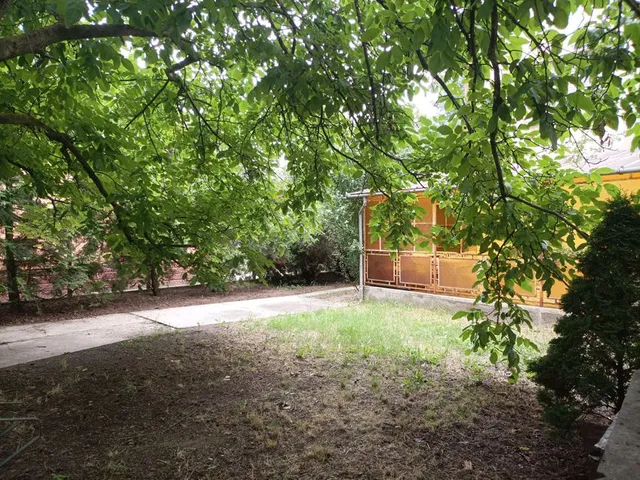 Eladó ház Isaszeg 350 nm