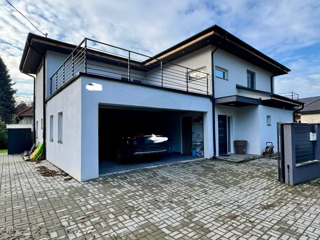 Eladó ház Dunakeszi 240 nm