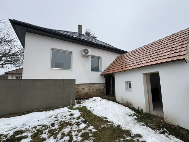 Eladó ház Valkó 60 nm