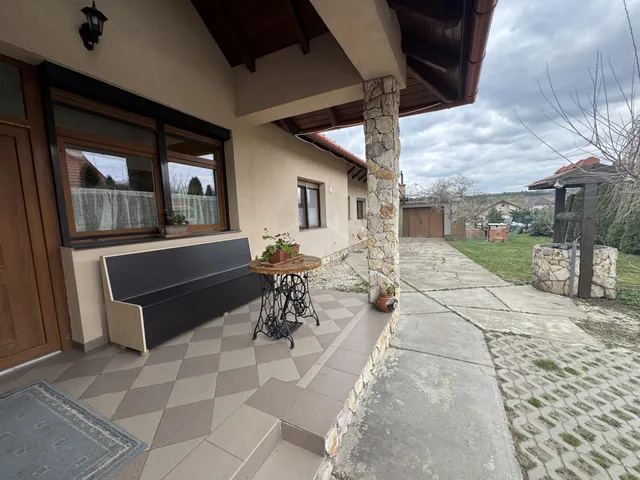 Eladó ház Kistarcsa 140 nm