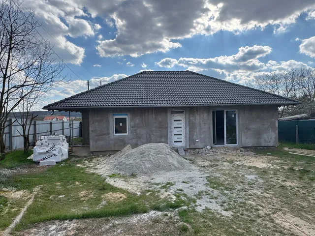 Eladó ház Isaszeg 108 nm