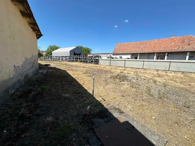 Eladó telek Tura 1023 nm