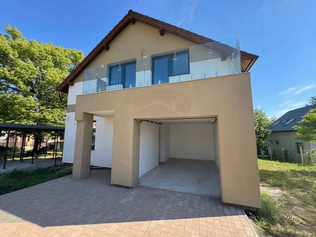 Eladó ház Gödöllő, Fenyves 156 nm