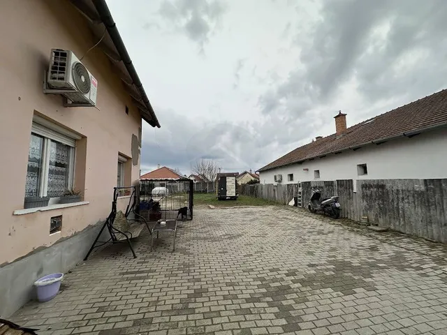 Eladó ház Gödöllő 140 nm