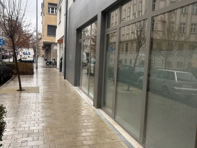 Eladó kereskedelmi és ipari ingatlan Budapest VIII. kerület 58 nm