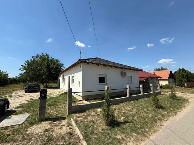 Eladó ház Valkó 97 nm
