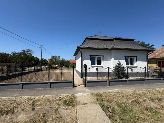 Eladó ház Zsámbok 74 nm