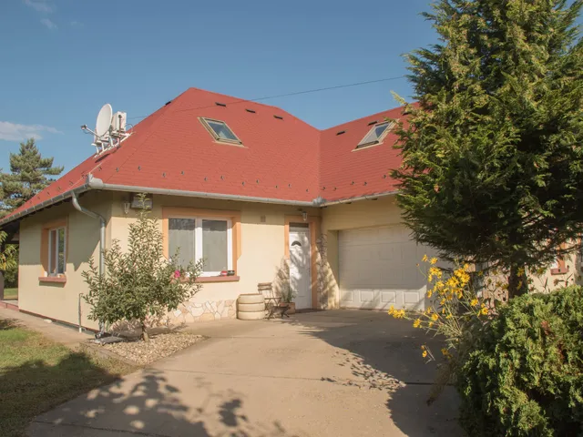 Eladó ház Erdőkertes 202 nm