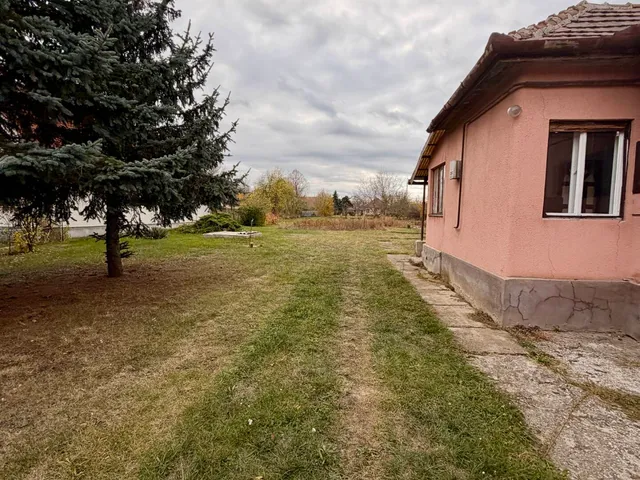 Eladó ház Lőrinci 80 nm