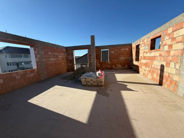 Eladó lakás Mende 78 nm