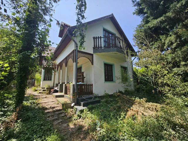Eladó ház Szentendre, Izbég 250 nm