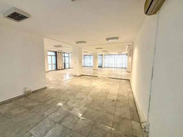 Eladó lakás Budapest XI. kerület, Sasad-Sashegy XI. ker. 200 nm