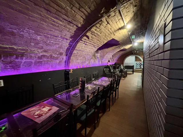 Eladó kereskedelmi és ipari ingatlan Budapest IX. kerület, Belső Ferencváros 135 nm