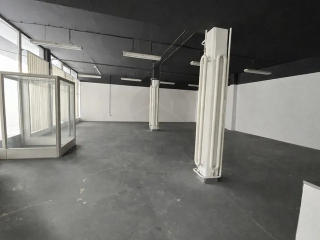 Eladó kereskedelmi és ipari ingatlan Budapest XI. kerület, Kelenföld 500 nm