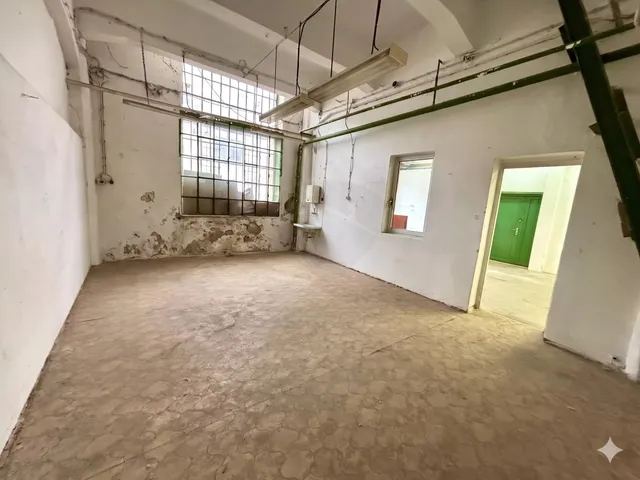Eladó kereskedelmi és ipari ingatlan Budapest IX. kerület, Gubacsidűlő 153 nm