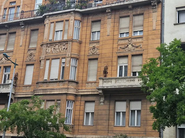 Eladó lakás Budapest VIII. kerület, Corvin negyed 68 nm