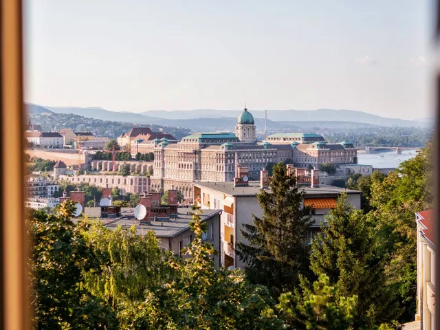 Kiadó kereskedelmi és ipari ingatlan Budapest I. kerület, Bérc u. 23. 1321 nm