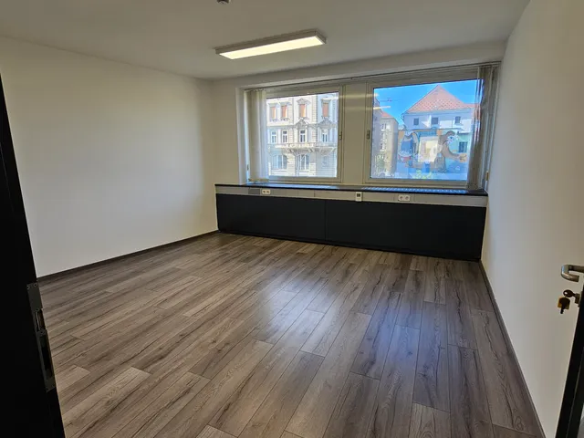 Kiadó kereskedelmi és ipari ingatlan Budapest VII. kerület, Belső-Erzsébetváros 79 nm